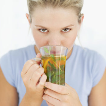 drinking-green-tea.jpg